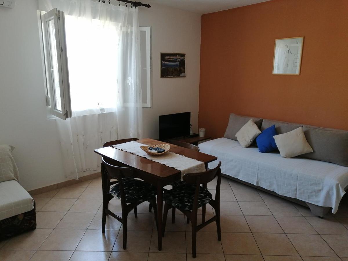 Apartments Stjepic Sukosan Bagian luar foto