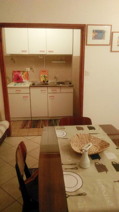 Apartments Stjepic Sukosan Bagian luar foto