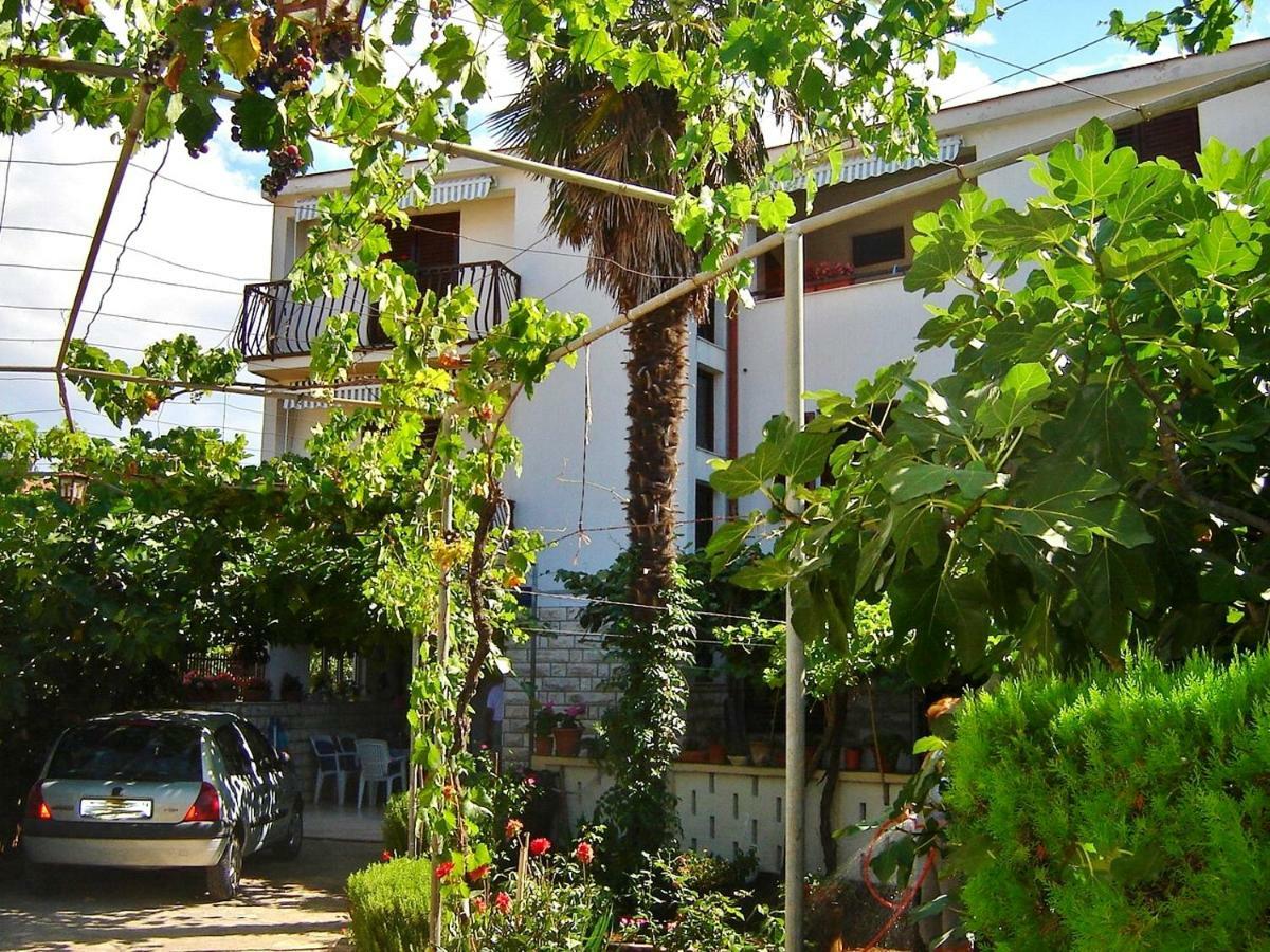 Apartments Stjepic Sukosan Bagian luar foto