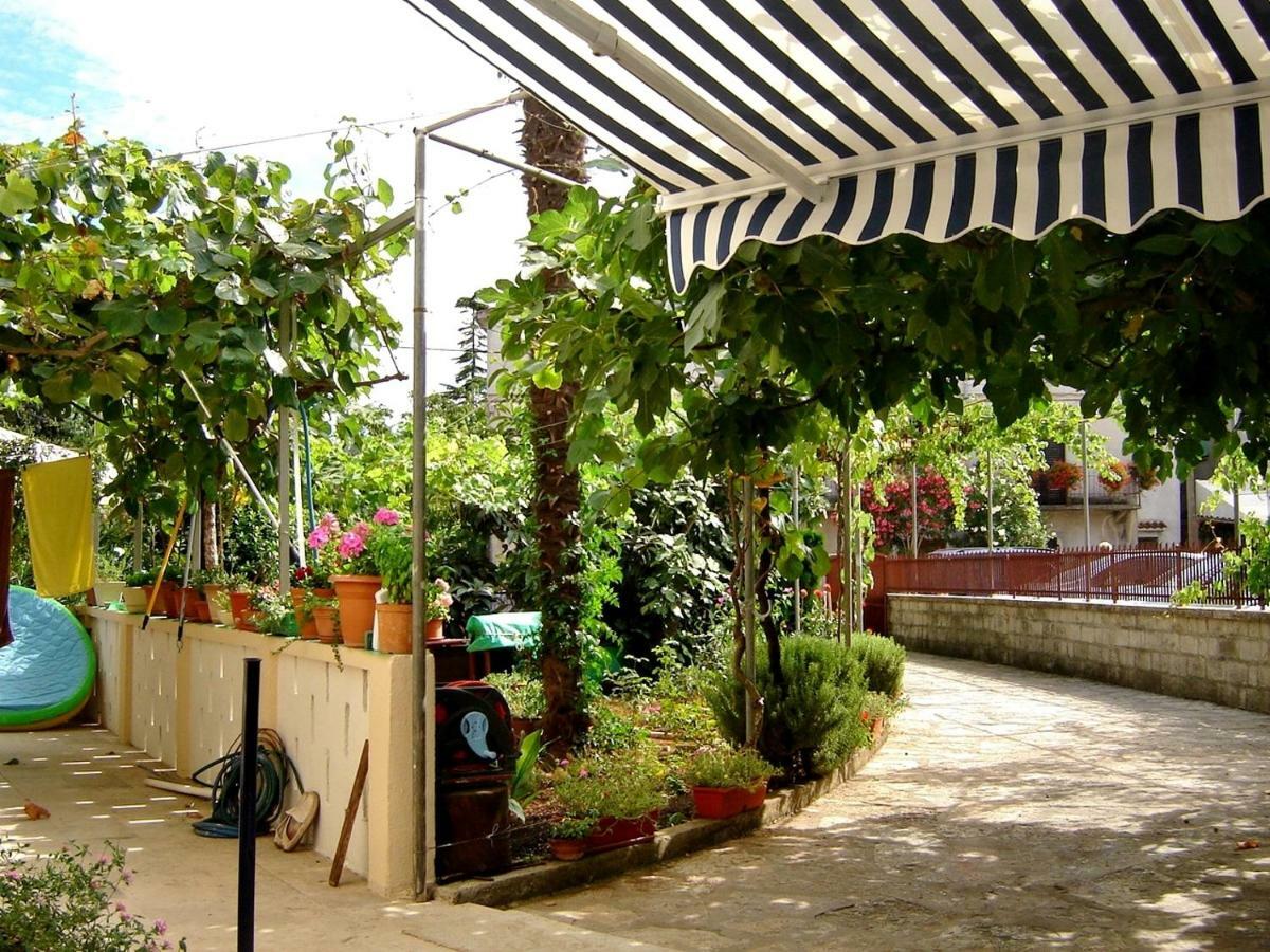 Apartments Stjepic Sukosan Bagian luar foto